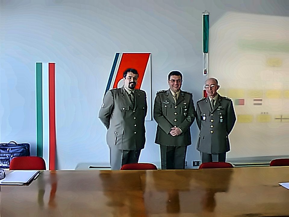 Nella sede della Guardia Costiera di Genova, accanto al tricolore