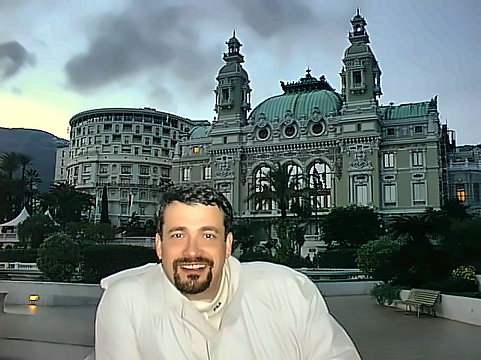 A Monte Carlo, davanti al Casinò (2002)