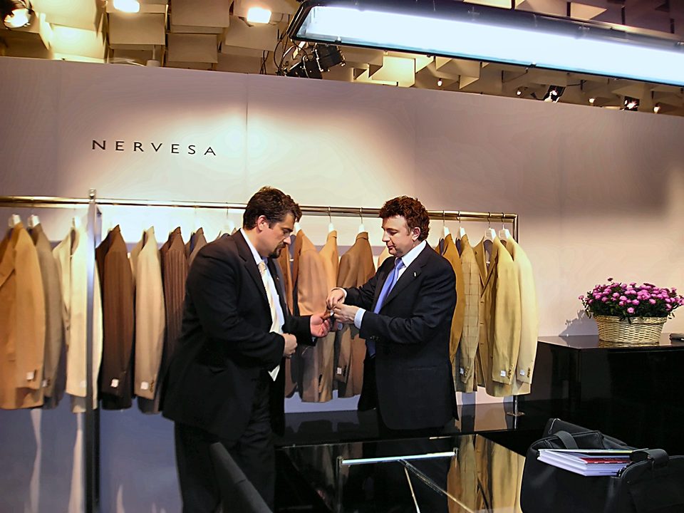 Tra le giacche della collezione